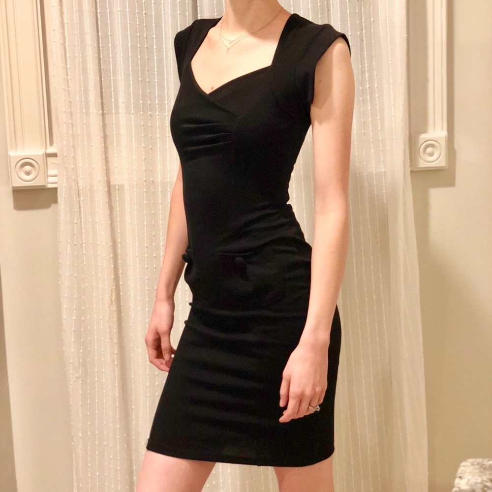 Necessary Objects Bodycon Black Dress w Pockets